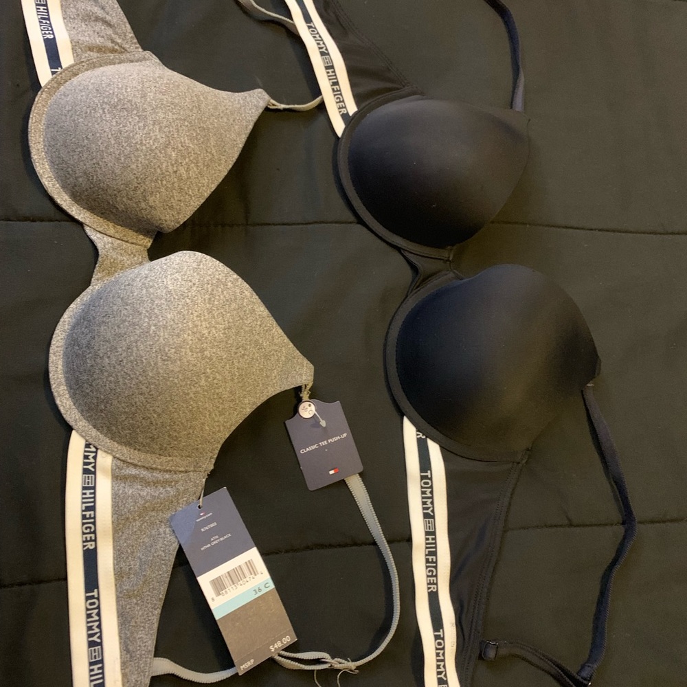 2 pack classic tee push up bra set. Size 36C